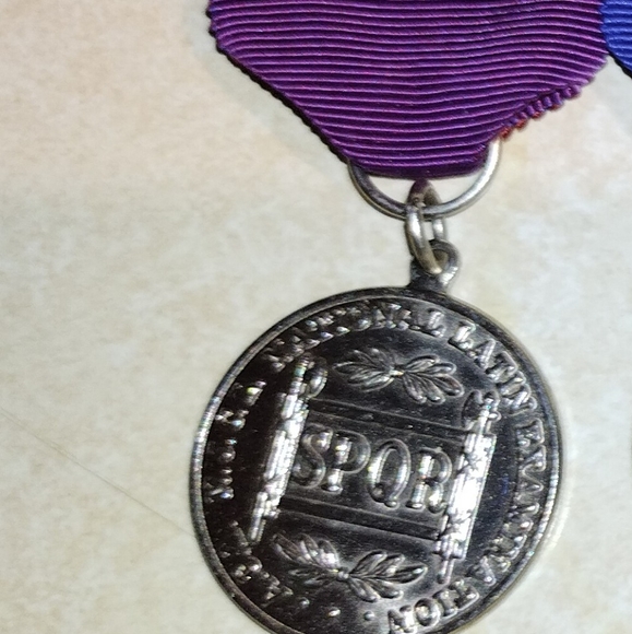 🎀 3 for 10.00 National Latin Examination Medallion - Picture 2 of 2